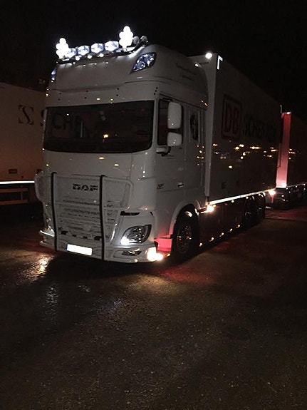 DAF DAF SF 105 Superspace cab 27 of 30