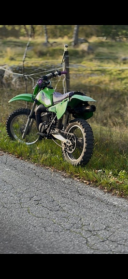 Kawasaki Kdx80 4 of 10