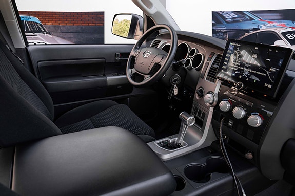 Toyota Tundra 20 of 30