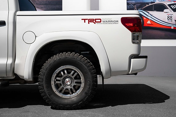 Toyota Tundra 15 of 30