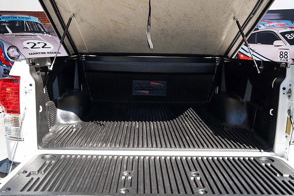 Toyota Tundra 11 of 30