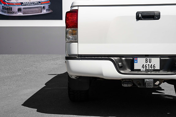 Toyota Tundra 12 of 30