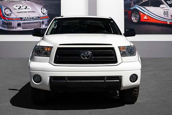Toyota Tundra 6 of 30