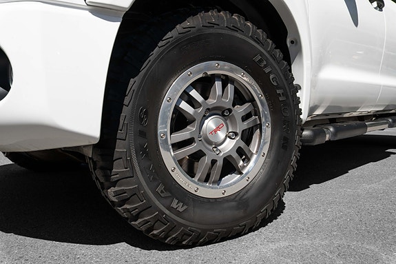 Toyota Tundra 17 of 30