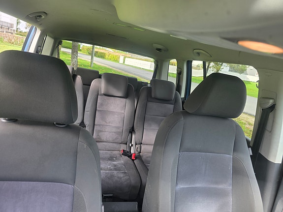 Volkswagen Touran 14 of 18