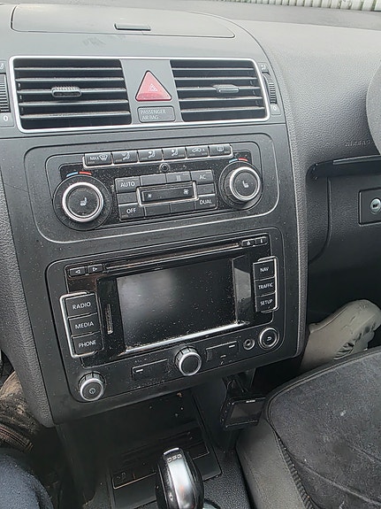 Volkswagen Touran 10 of 18
