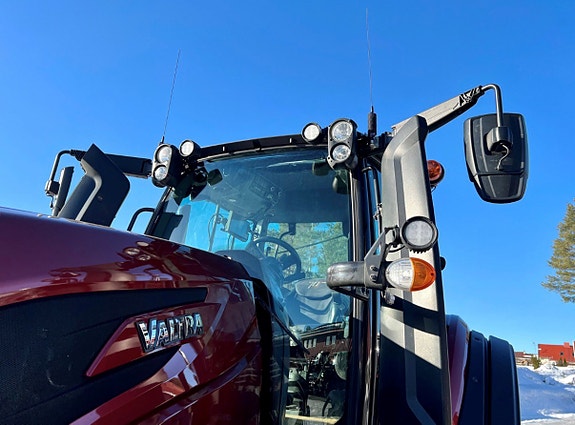 Valtra T215 Direct Unlimited 5 of 8