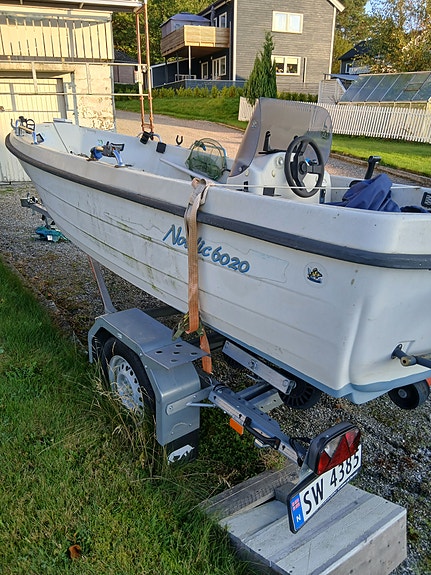 Fiskebåt med mye ekstra 6 of 14