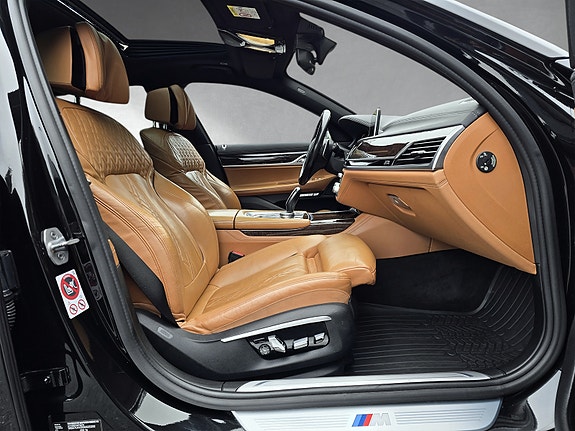 BMW 730d 25 of 30