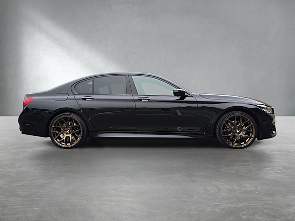 BMW 730d 6 of 30