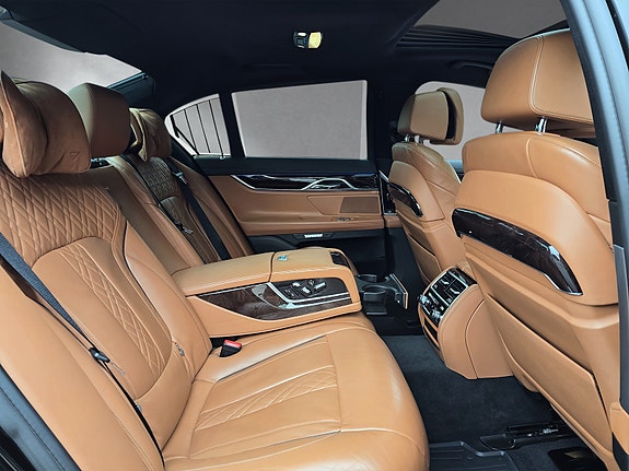 BMW 730d 27 of 30