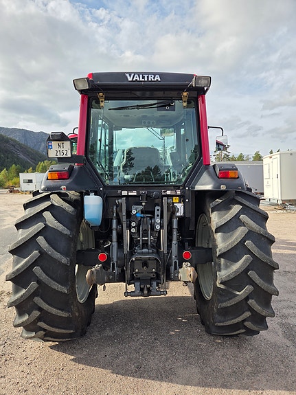 Valtra A93 5 of 13