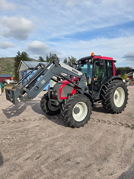 Valtra A93 3 of 13