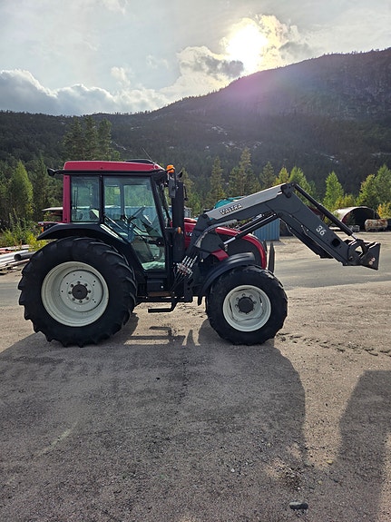 Valtra A93 7 of 13