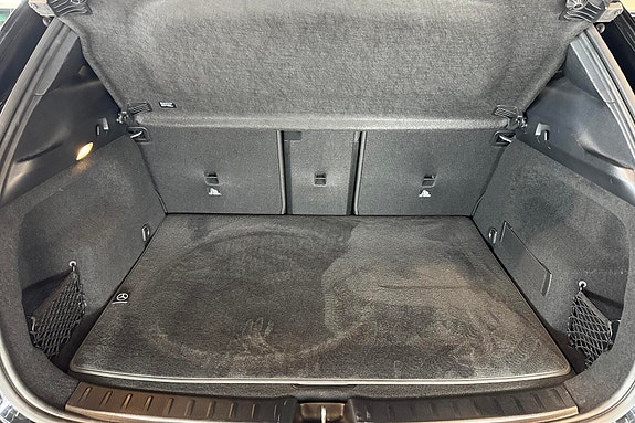 Mercedes-Benz EQA300 9 of 22