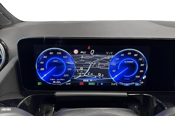 Mercedes-Benz EQA300 8 of 22