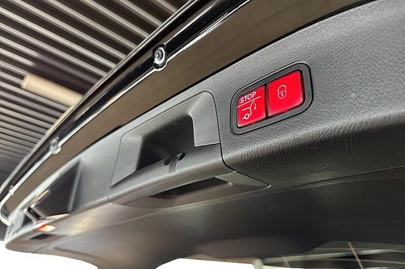 Mercedes-Benz EQA300 20 of 22