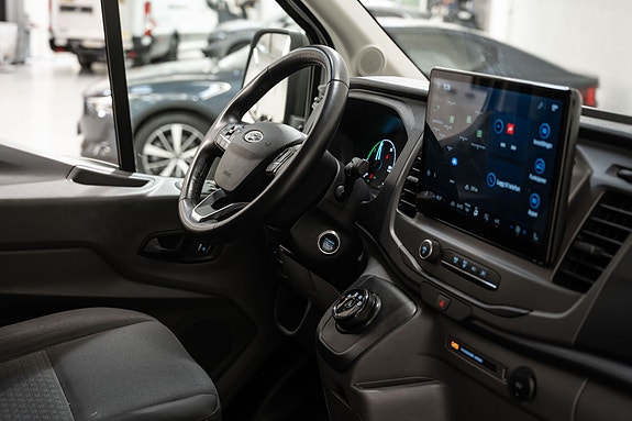 Ford Transit 19 of 23