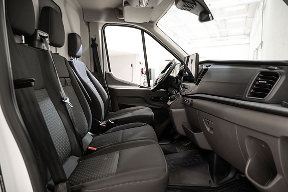 Ford Transit 20 of 23