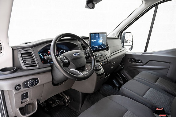 Ford Transit 7 of 25