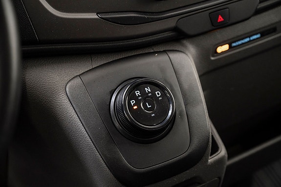 Ford Transit 11 of 25