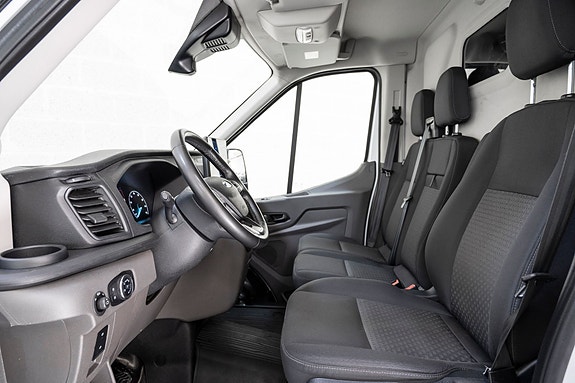 Ford Transit 16 of 25
