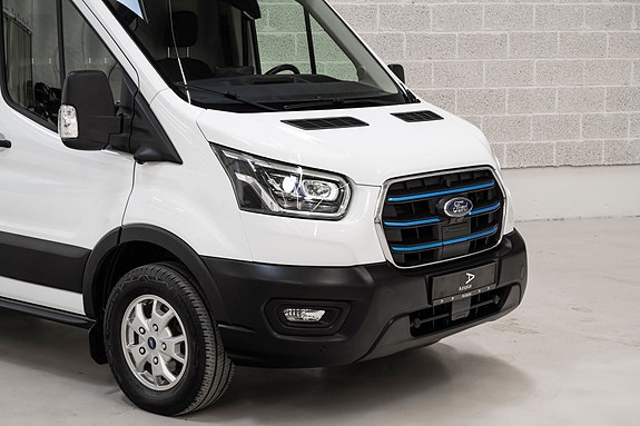 Ford Transit 2 of 23