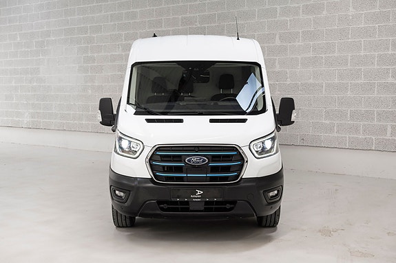 Ford Transit 3 of 23