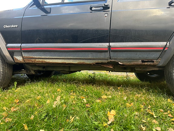 Jeep Cherokee 5 of 18