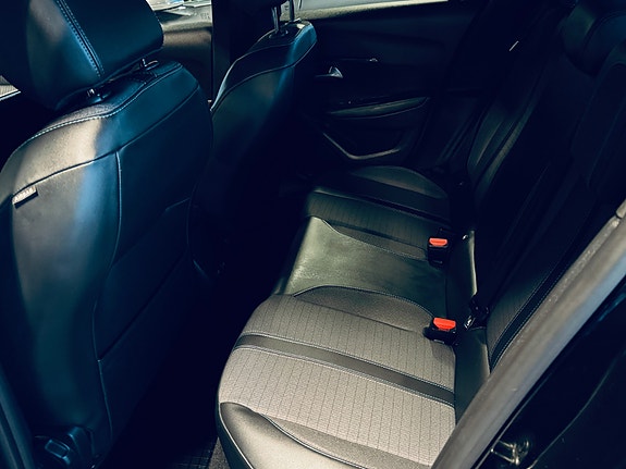 Peugeot 208 6 of 13