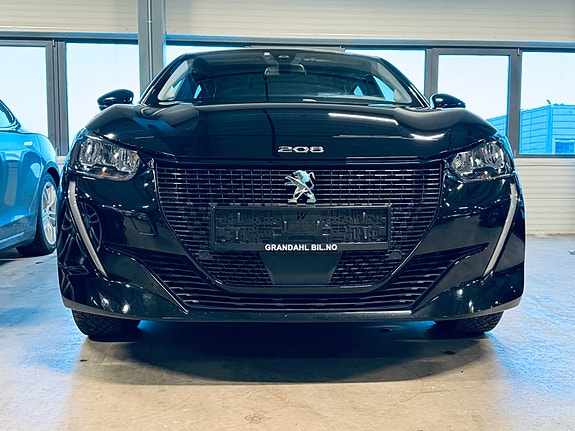 Peugeot 208 3 of 13