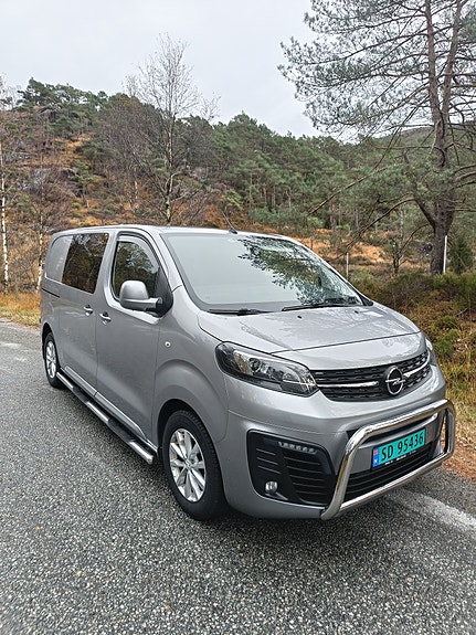 Opel Vivaro 2 of 19