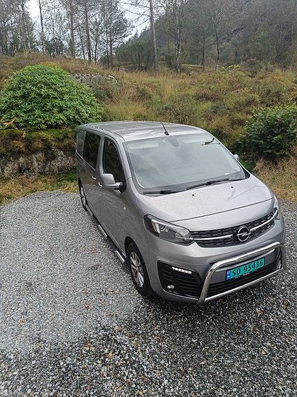 Opel Vivaro 16 of 19