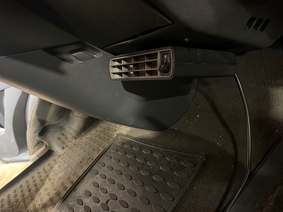 Volkswagen Caravelle 15 of 21