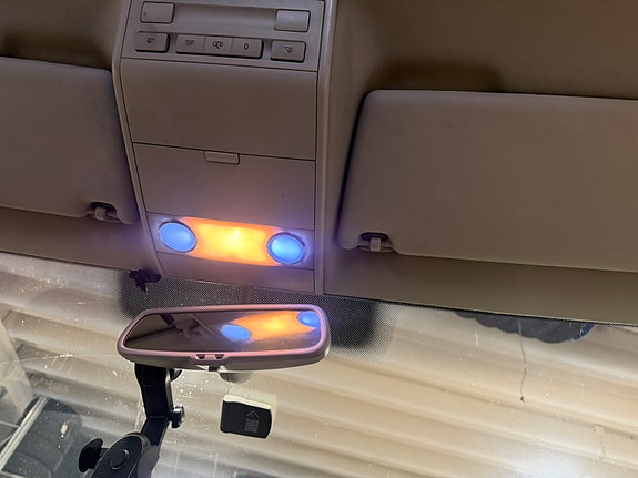 Volkswagen Caravelle 16 of 21