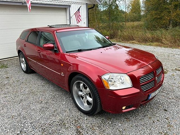 Dodge Magnum 7 of 30