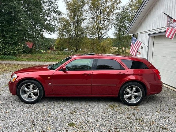 Dodge Magnum 13 of 30