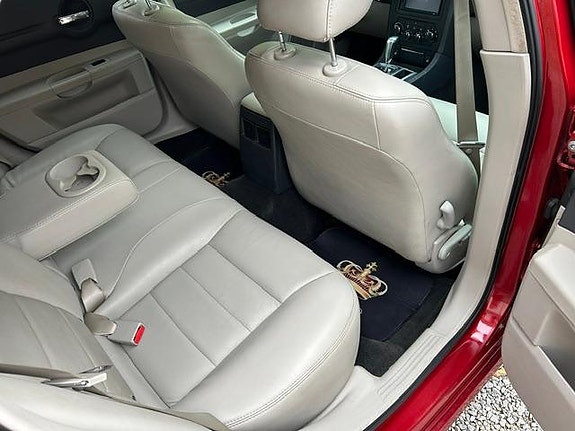 Dodge Magnum 2 of 30