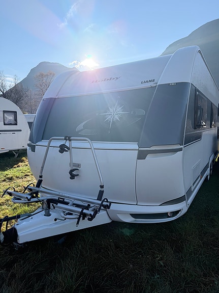 Hobby 650 KMFe De Luxe 3 of 18