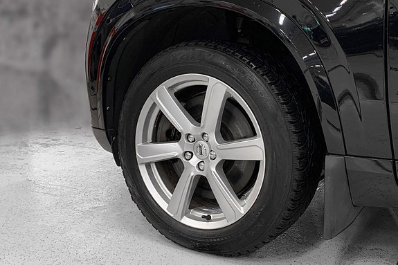 Volvo XC90 19 of 19