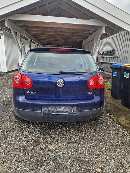 Volkswagen Golf VI 3 of 9