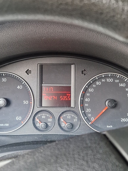 Volkswagen Golf VI 2 of 9