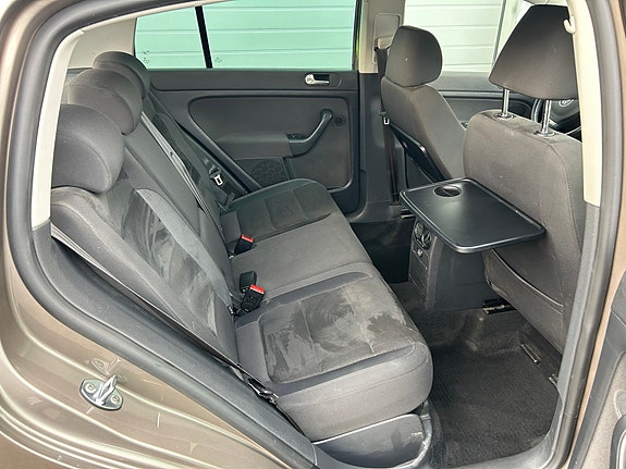 Volkswagen Golf Plus 27 of 30