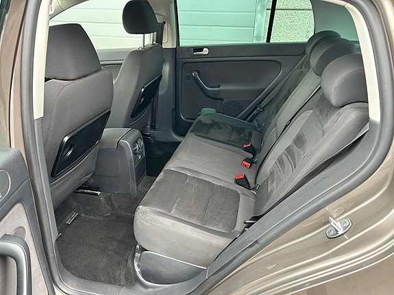 Volkswagen Golf Plus 30 of 30