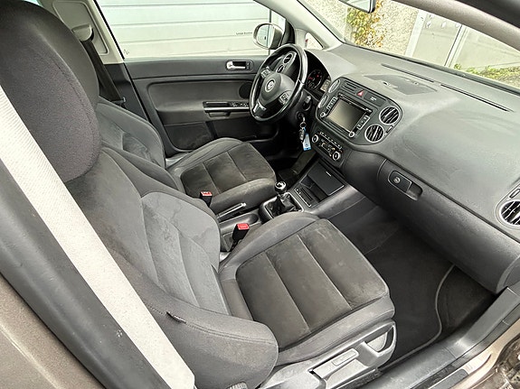 Volkswagen Golf Plus 26 of 30