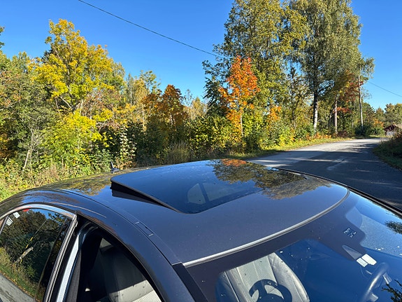 Mercedes-Benz S320 8 of 30