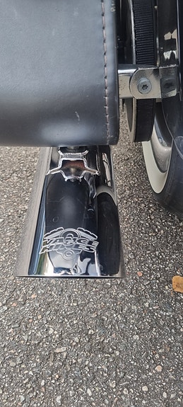 Harley-Davidson FLHRC Road King Classic 20 of 28