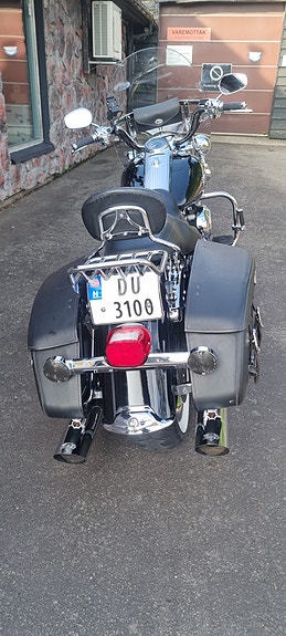 Harley-Davidson FLHRC Road King Classic 9 of 28
