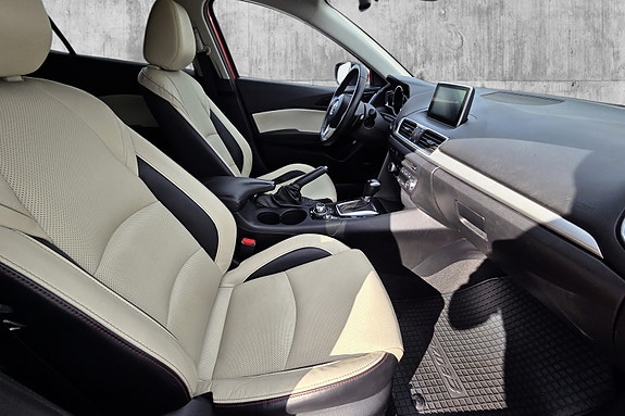 Mazda 3 15 of 25
