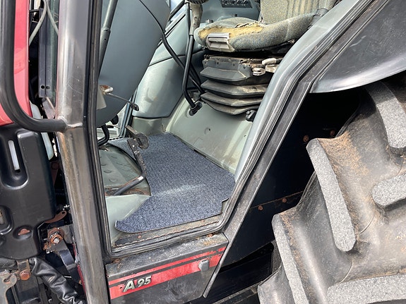 Valtra A95-4 12 of 19